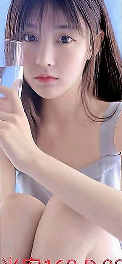豐原好茶：靈蓮 |小女人|165cm|50kg|C罩杯|22歲|服務：喇舌 69式 舔全身 親親 愛愛 洗澡 服務：69 舌吻 舔全身 服裝配合 情趣配合