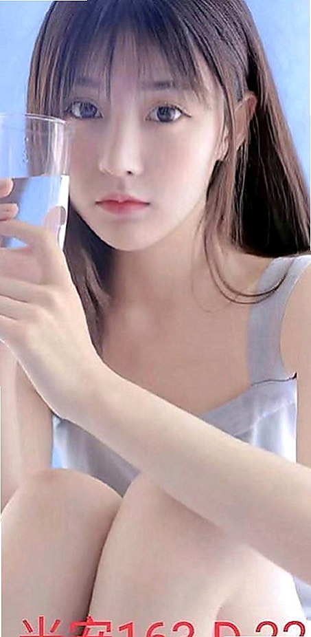 豐原好茶：靈蓮 |小女人|165cm|50kg|C罩杯|22歲|服務：喇舌 69式 舔全身 親親 愛愛 洗澡 服務：69 舌吻 舔全身 服裝配合 情趣配合